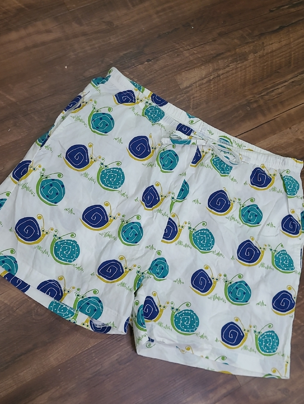White Sleep Shorts with Blue & Teal Smiling Snail Print M